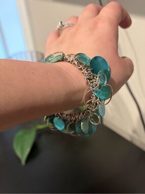 Dangly bracelet